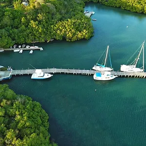 Puerto Blanco Marina & Hotel Luperon